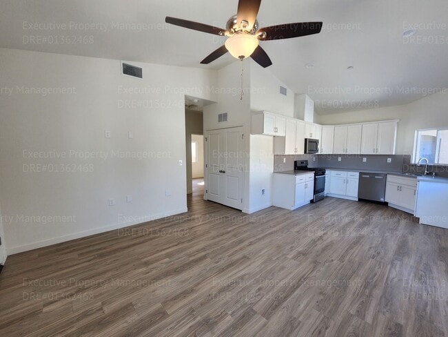 Photo - 8521 Grandy St Unidad A