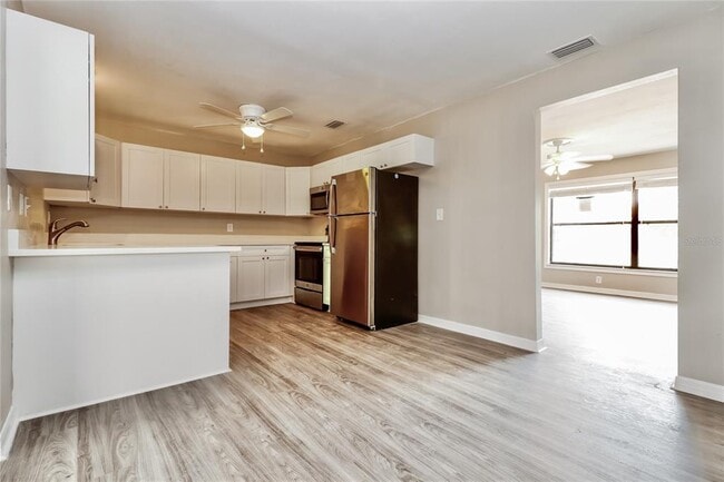 Photo - 1524 Sandy Ln
