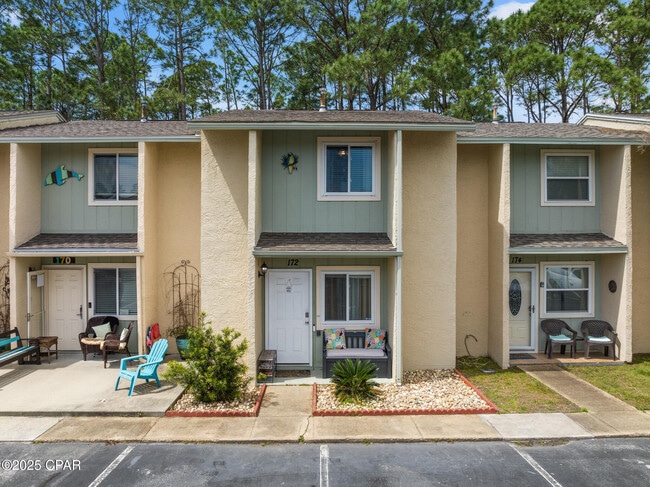 Photo - 172 Robin Ln