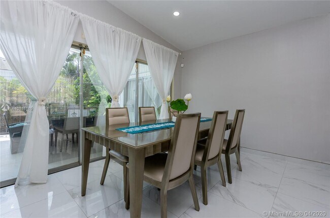 Photo - 19920 Highland Lakes Blvd