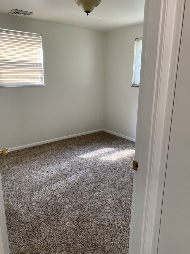 Photo - 4947 Charlemar Dr Unit 2