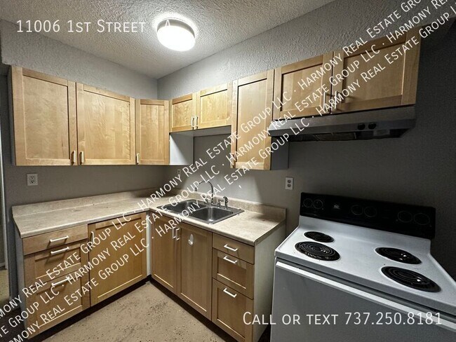 Photo - 11006 1st St Unidad A