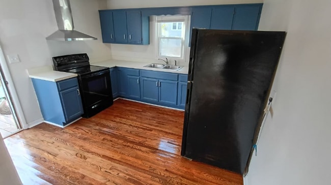 Photo - 307 California Ave