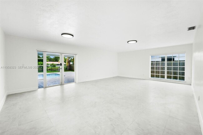 Photo - 20003 SW 103rd Ave