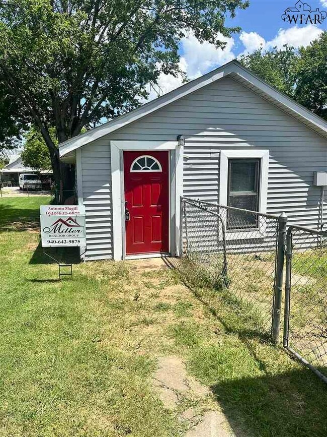 Building Photo - 2205 Taylor St Rental