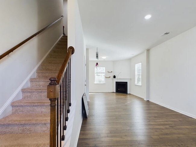 Photo - 5012 Jamie Sloop Ln