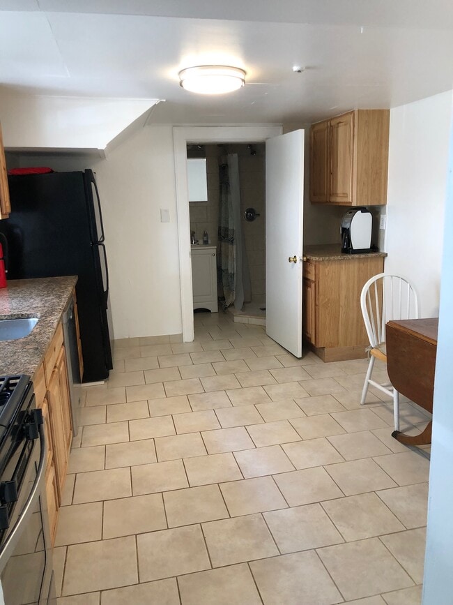 Photo - 204 Cornell St