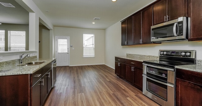 The Corridor at Sunset Oaks Rental Homes