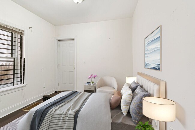 Photo - 1729 Fontain St Unit 1