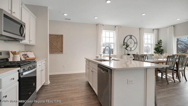 Photo - 10 Mantoloking Dr