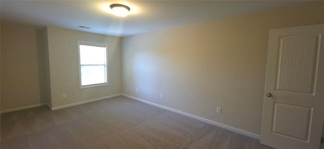 Photo - 539 Broughton Dr