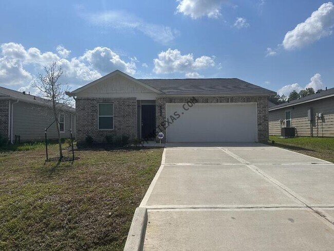 Building Photo - 15724 Del Norte Dr