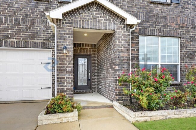 Photo - 504 Banbury Ct