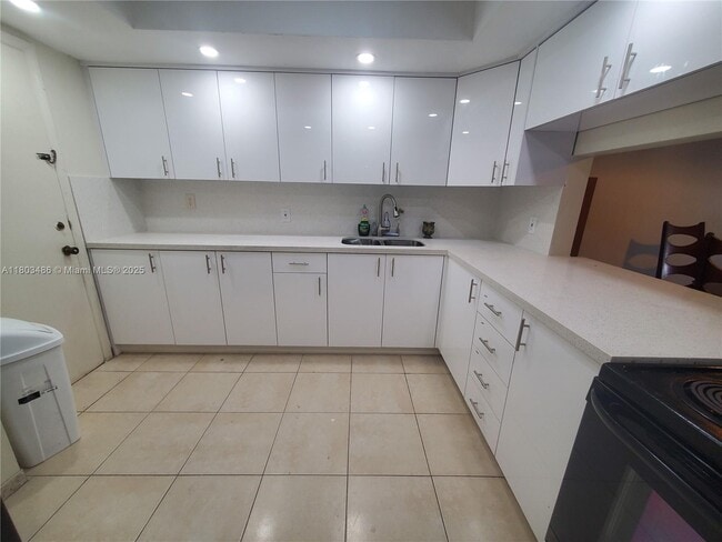 Photo - 16701 NE 14th Ave Condo Unit 306