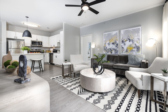 Photo - Evergreen at Tuscany Villas