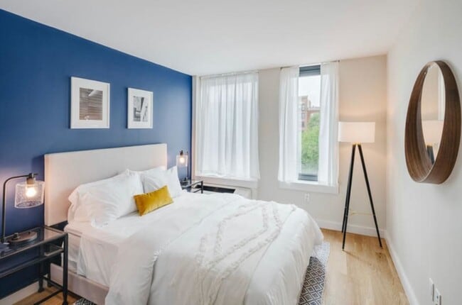 Photo - 409 Eastern Pkwy