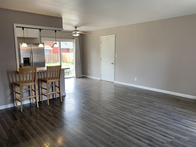 Photo - 1705 E Symons St