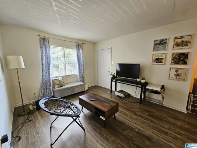 Building Photo - 3449 Sandner Ct Unit D