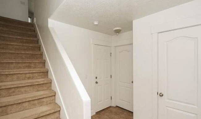 Photo - 173 W Barry Links Way