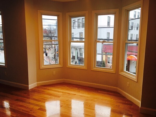 Photo - 175 Washington St Unit 3