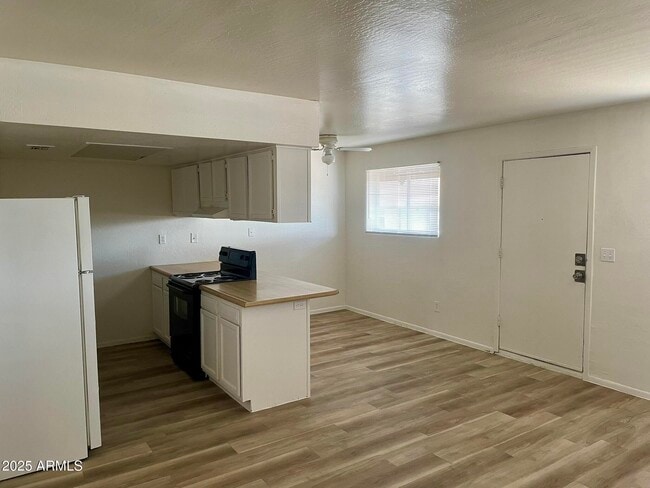 Photo - 2002 E Sweetwater Ave Unit 202