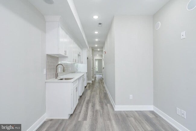 Photo - 103 E Duval St Unidad 2