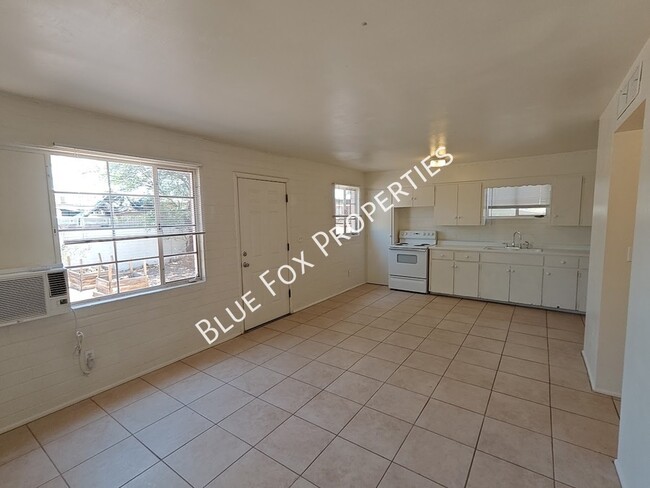 1224 N Camilla Blvd