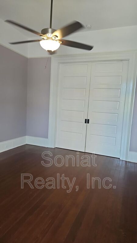 Photo - 2618 Lepage St