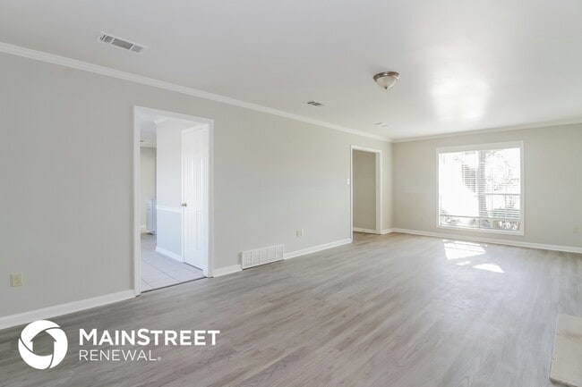 Photo - 7172 Market Square Dr