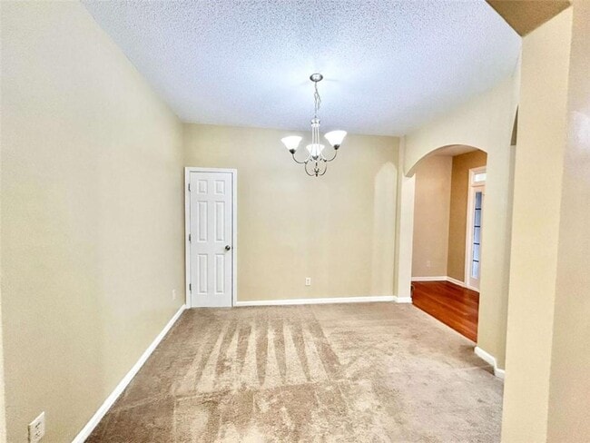 Photo - 5400 Festival Ave