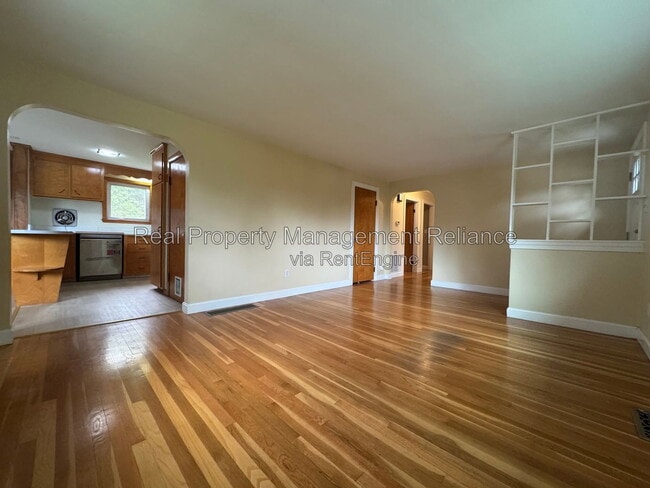 Photo - 78 Memorial Dr