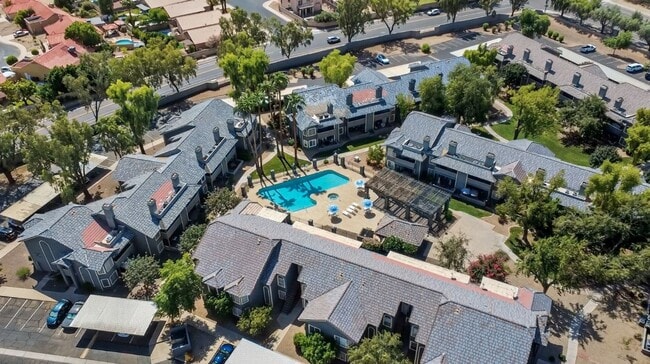 Photo - Spacious 3 Bed/2 Bath Home in Lush Crestview Chateaux – Chandler Unidad 101