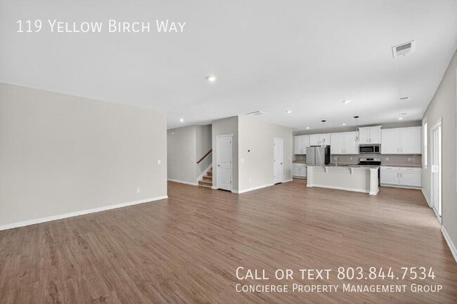 Photo - 119 Yellow Birch Wy