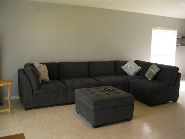 Photo - 816 NW Greenwich Ct