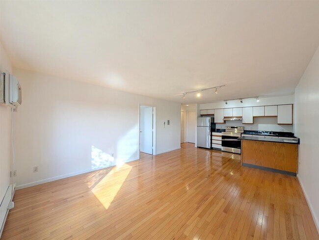 Photo - 10 Roberts St Unit 35