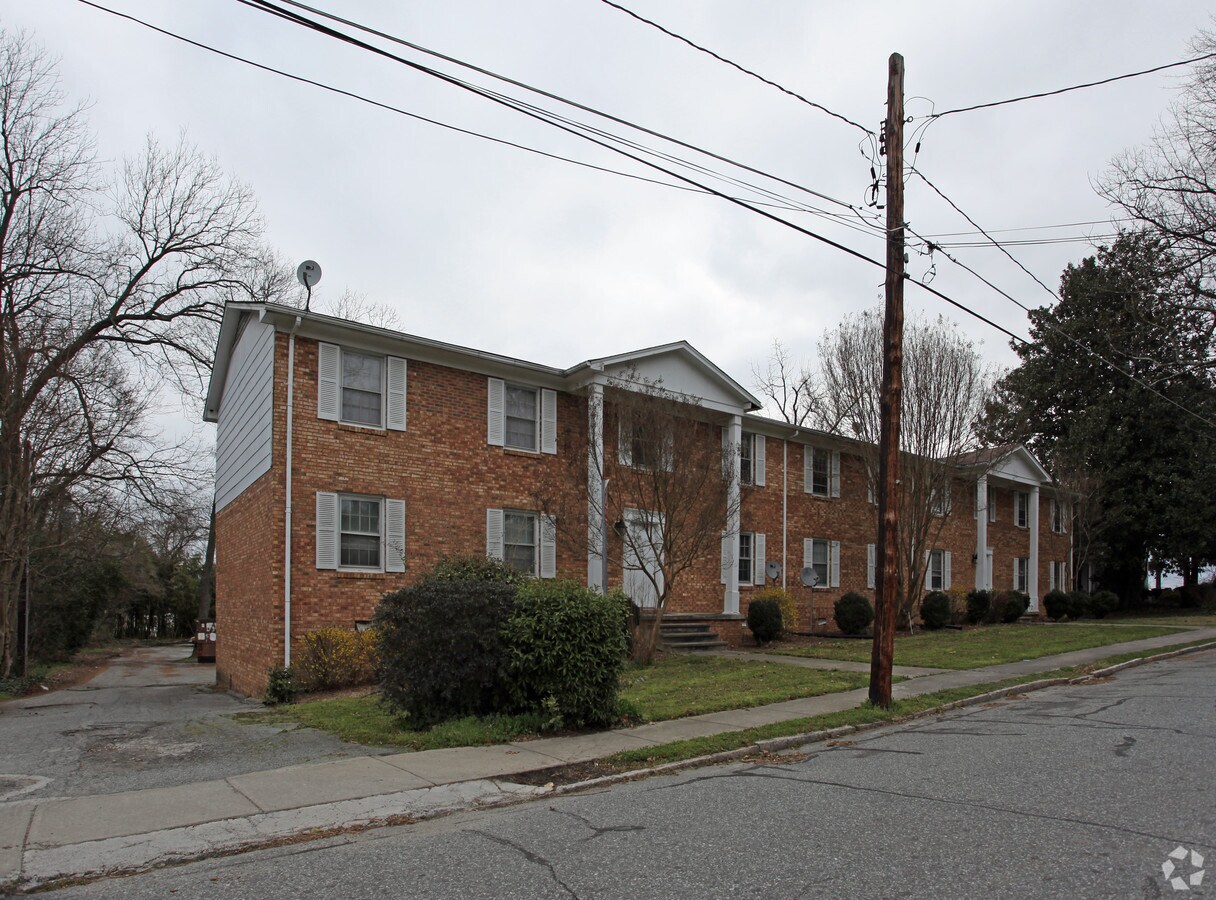 Fleetwood Manor Apartments - Fleetwood Manor Apartments