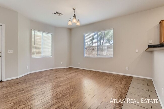 Photo - 10549 Lessona St