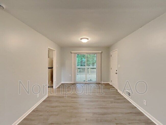 Photo - 3190 Clifton Church Rd SE