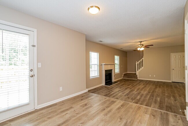 Photo - 2016 Smithfield Ave