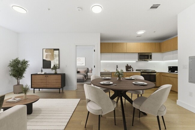 Building Photo - 649 38th St Unit 203