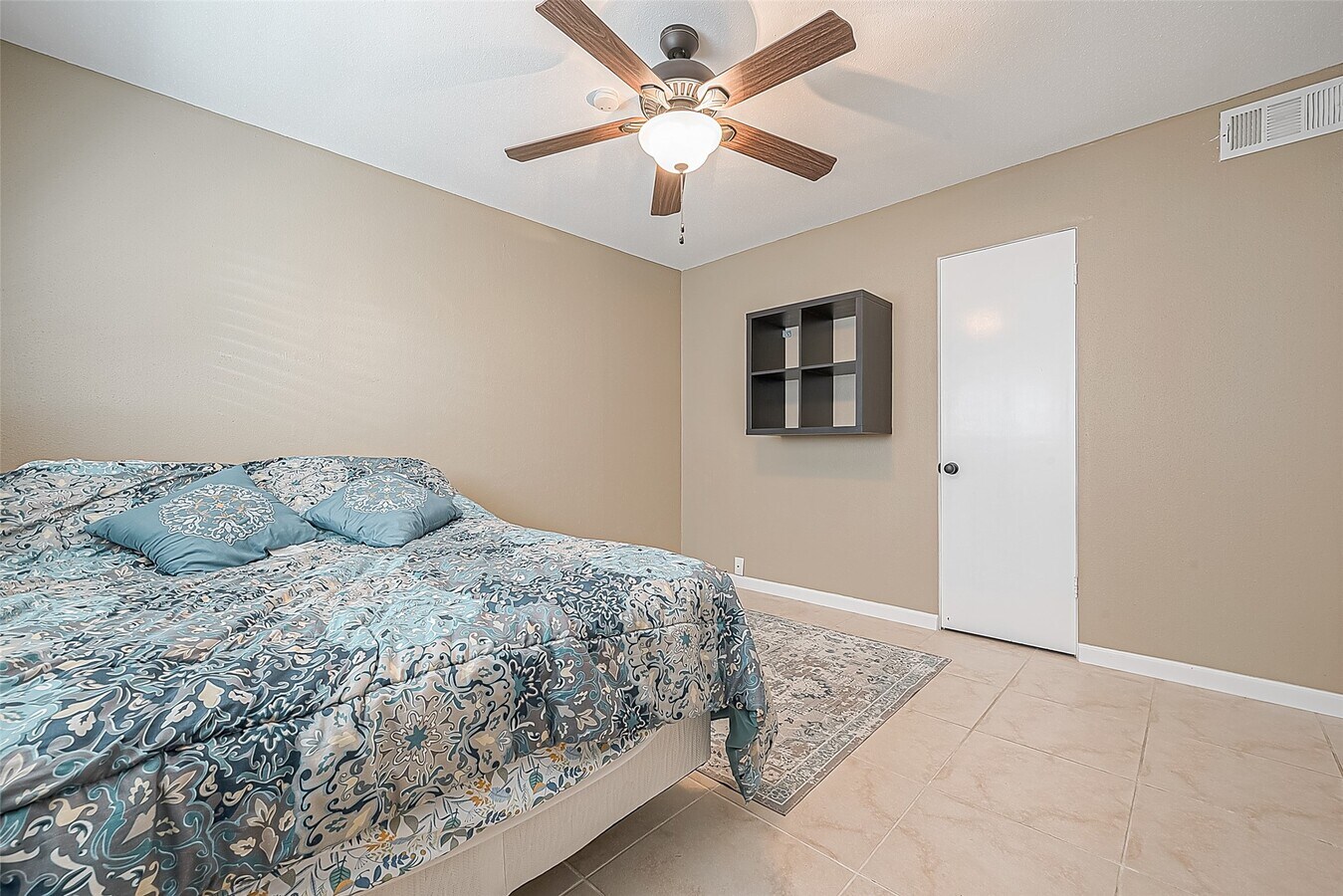 Photo - 2101 Fountain View Dr Unit 19