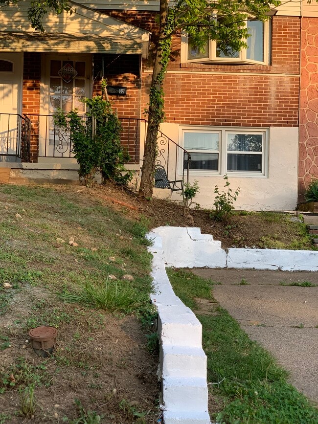 Building Photo - 62 Oakmont Dr Rental