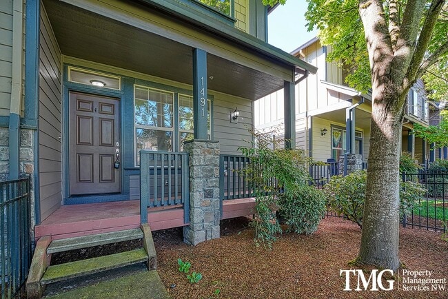 Photo - Gorgeous Two Bedroom Townhome in Hillsboro!