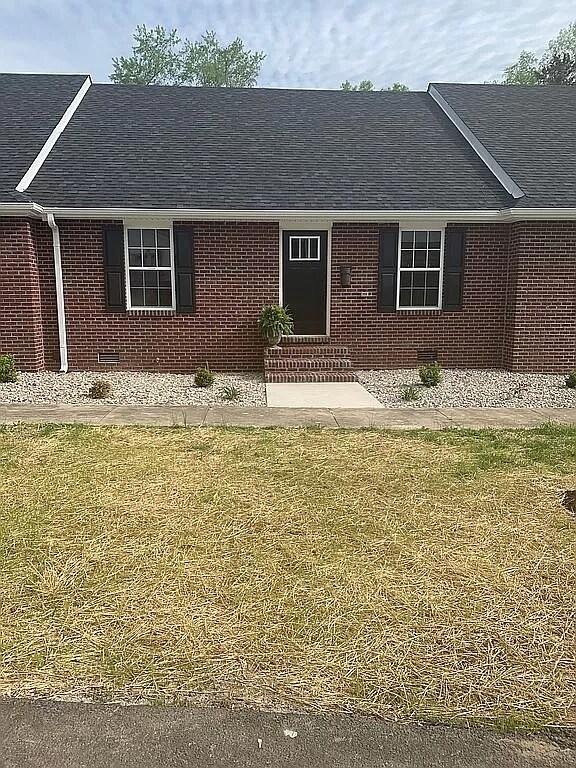 Photo - 496 Watson St