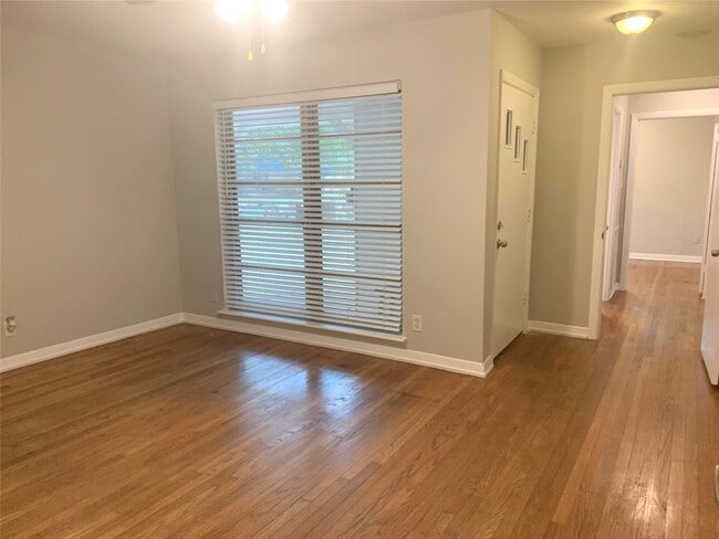 Photo - 4423 Warm Springs Rd