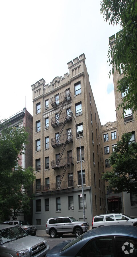 Photo - 106 Cabrini Boulevard