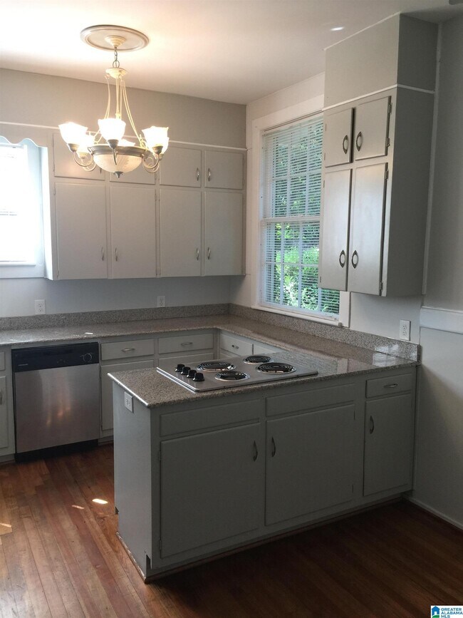 Photo - 1412 Smolian Pl Unit B