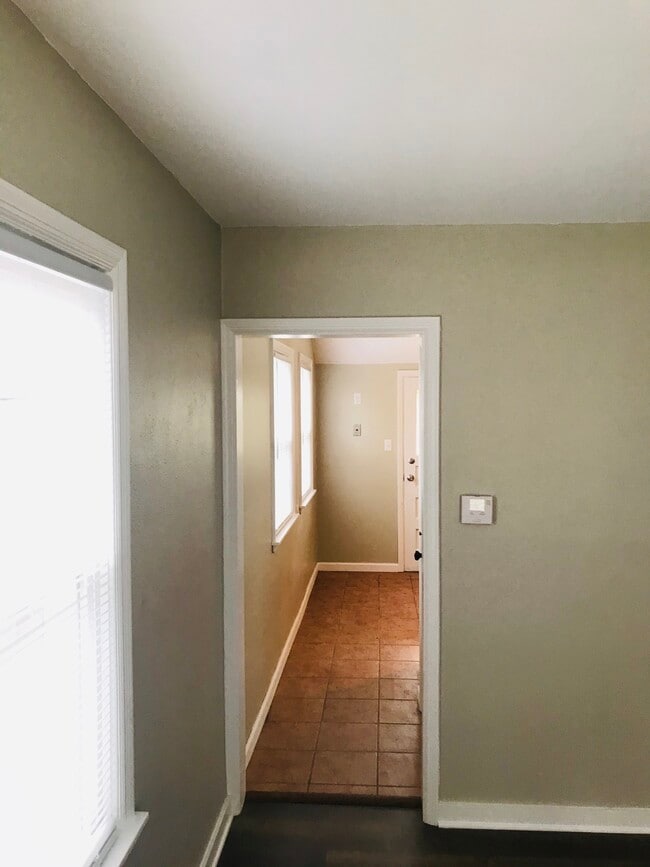 Photo - 4234 Elliot Ave