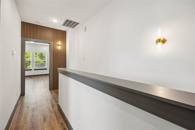 Photo - 8013 Ritz St