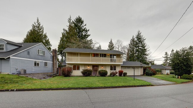 Photo - Bright spacious 4-bedroom 2.5 bath home in Bellevue